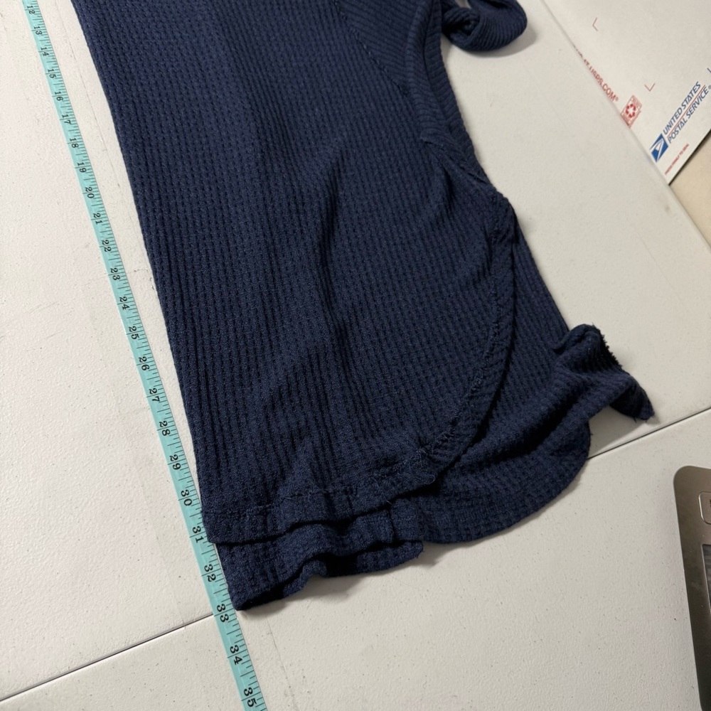 Free People Ventura Thermal‎ Top Navy Medium long sleeve bohemian Lagenlook - Picture 4 of 12